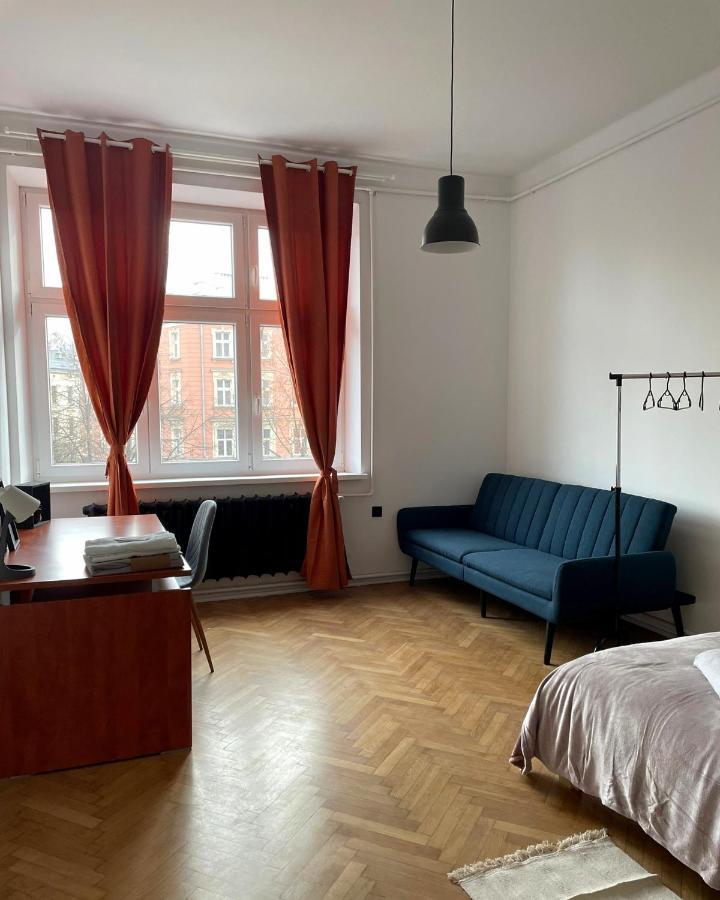 Big And Cozy Bedroom In كراكوفيا المظهر الخارجي الصورة